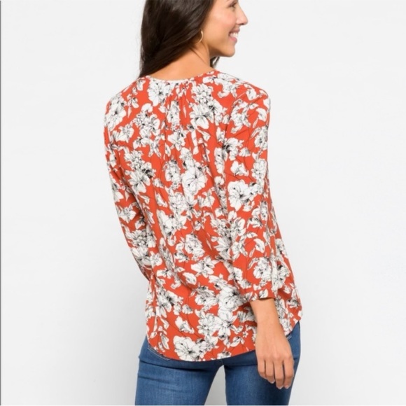 Orange Relaxed Pleated Blouse with Three-Quarter Sleeves -‎ XS / S - Picture 3 of 12